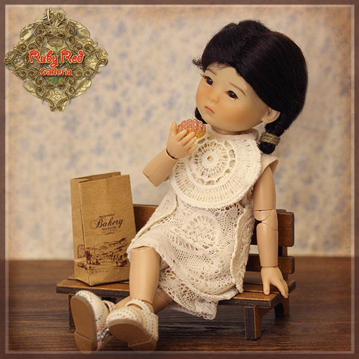 8" Ten Ping Lace Dress (HC0020A)