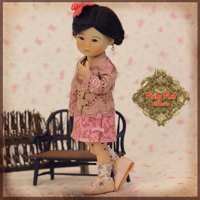 8" Ten Ping Floral Embroidery Outfit (HC0024A)