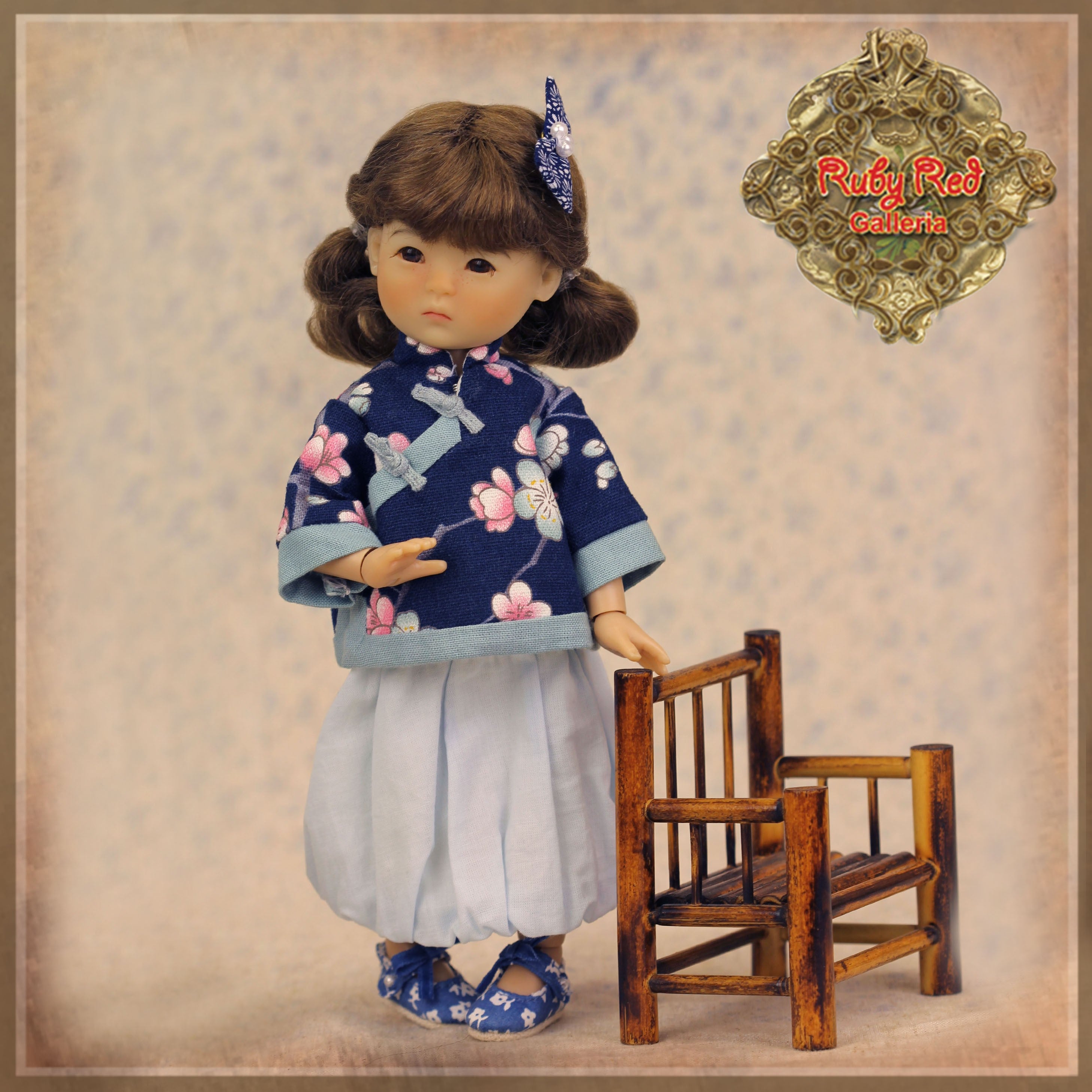 8" Ten Ping Blue Floral Printed Outfit (HC0051A)