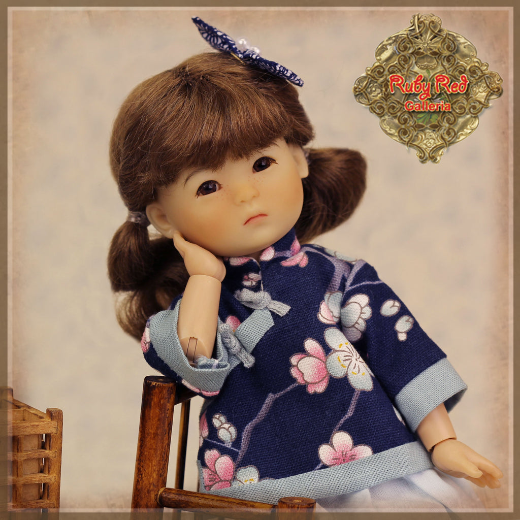 8" Ten Ping Blue Floral Printed Outfit (HC0051A)