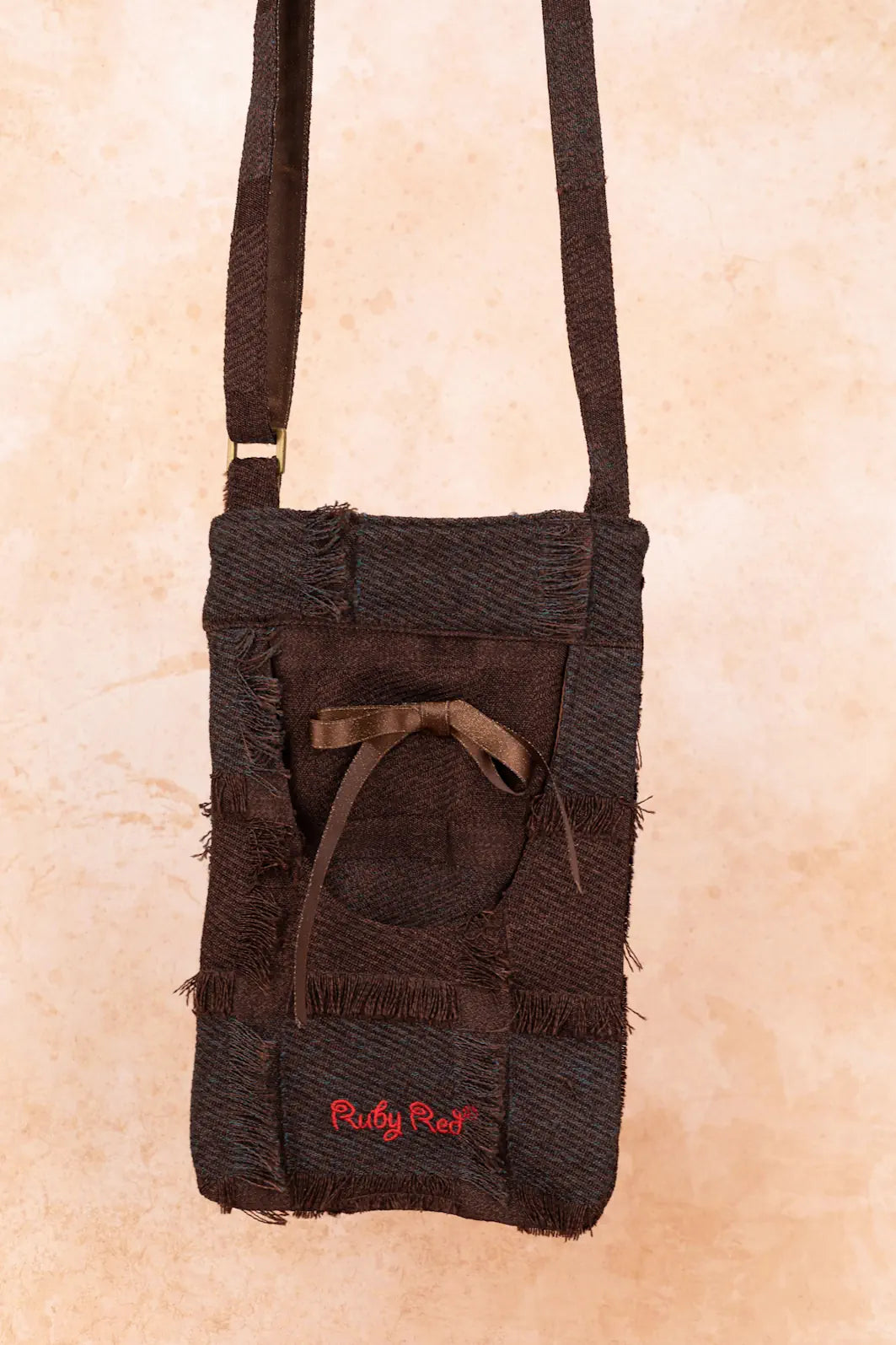 12" In-Motion Girl Carry Bag