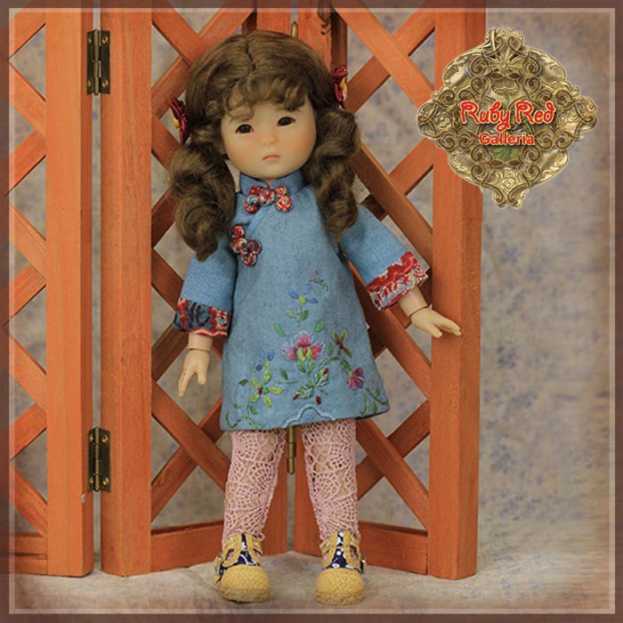 8" Ten Ping Embroidered Qi Po Costume (HC0062A)