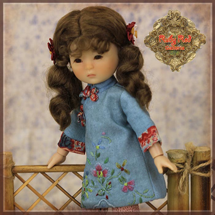 8" Ten Ping Embroidered Qi Po Costume (HC0062A)