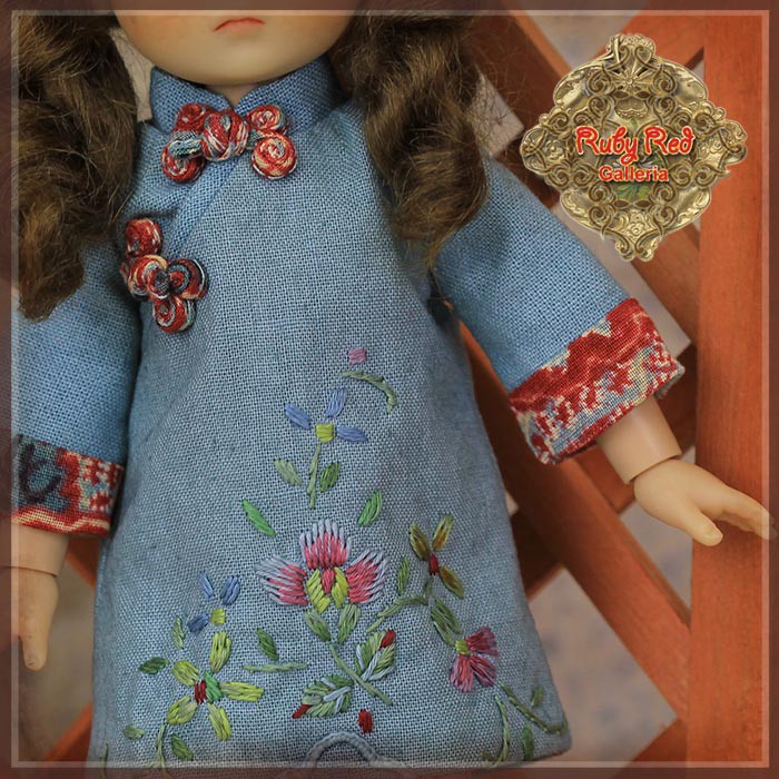 8" Ten Ping Embroidered Qi Po Costume (HC0062A)