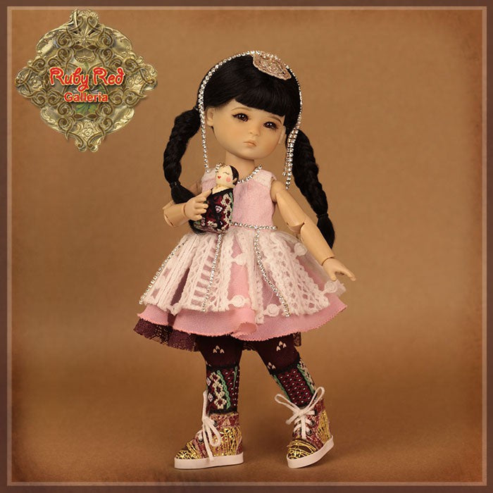 8'' Four Kindergartner – Ishara (FA0022A)