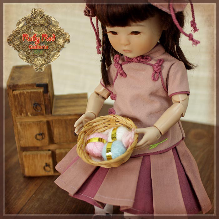 8" Ten Ping Plum Red Outfit (HC0087A)