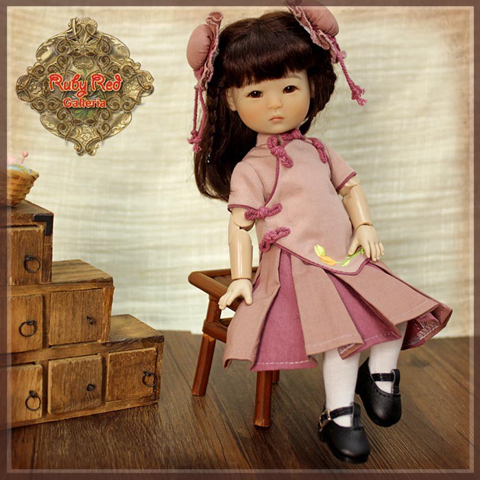 8" Ten Ping Plum Red Outfit (HC0087A)