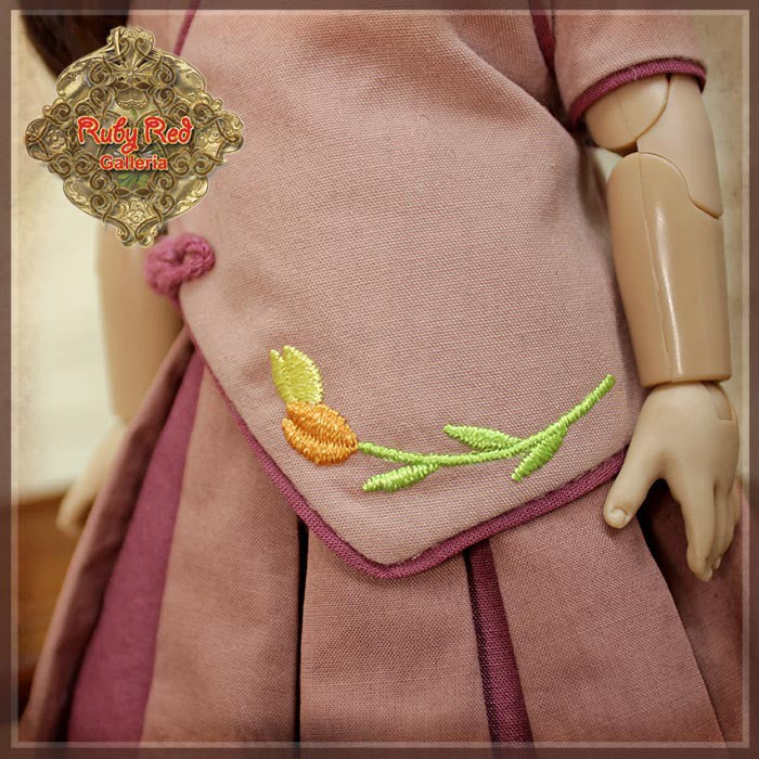 8" Ten Ping Plum Red Outfit (HC0087A)