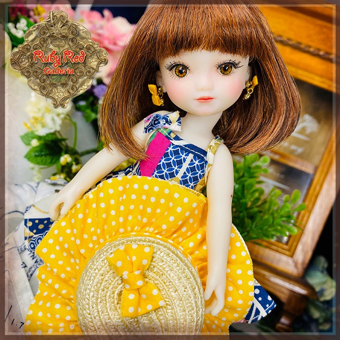 6.5" Little Sophie Outfit (HC0106A)