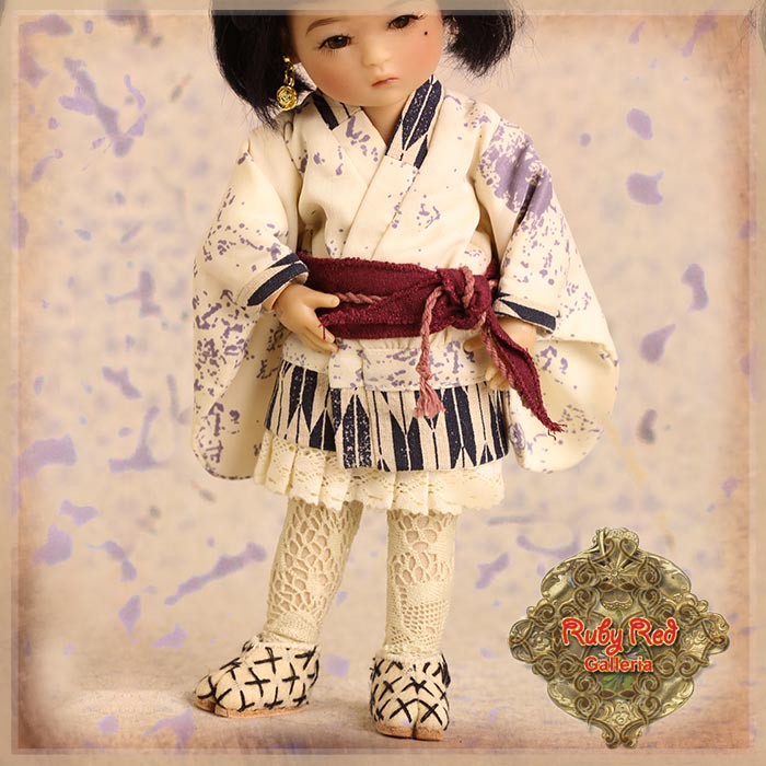 8'' Four Kindergartner - Miki (FA0013A)