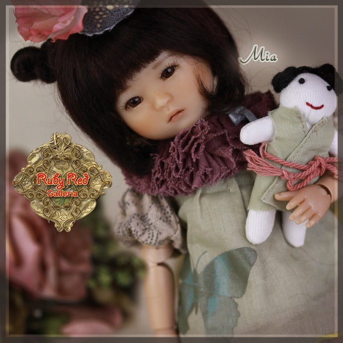 8'' The Guardian of Courage, Mia (FA0009A)