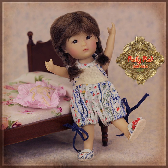 5.5" Yu Ping Sleepwear Twins Outfit (HC0050A)