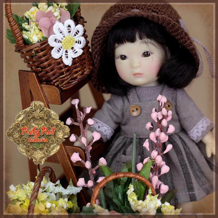 5.5" Yu Ping Twin Grey Dress Outfit (HC0076A)