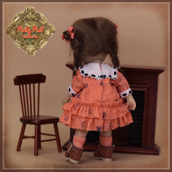 5.5" Yu Ping Orange Dress Outfit (HC0078A)