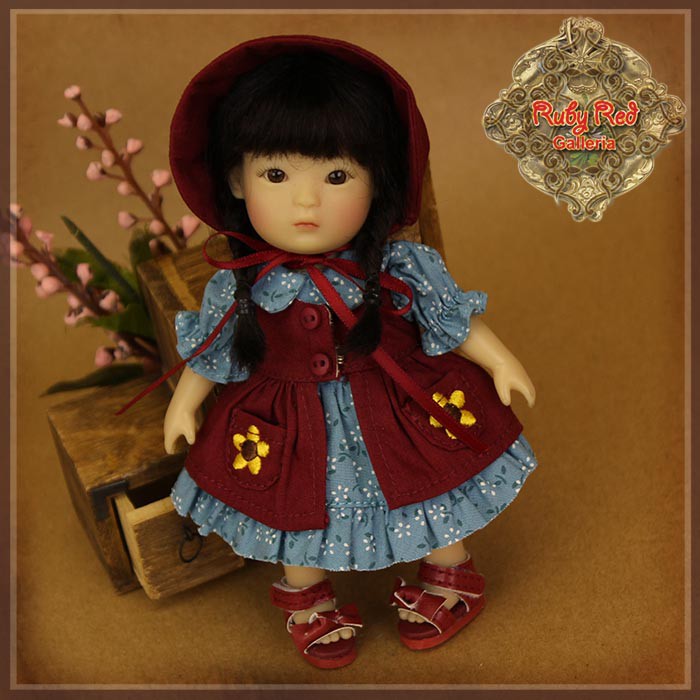 5.5" Yu Ping Red Blue Outfit (HC0092A)