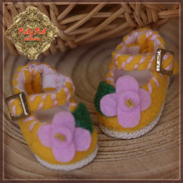 Orange Flower Shoes for 5.5" Dolls (HH0058A)