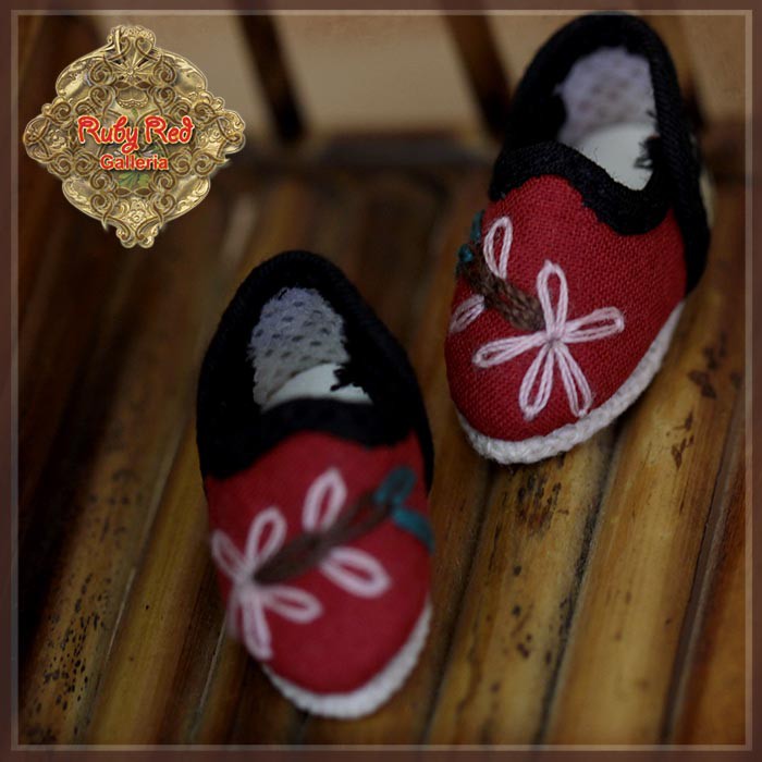 Red Embroidered Shoes for 5.5" Dolls (HH0068A)