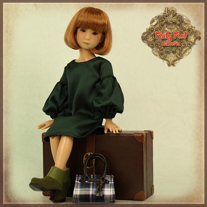 12” InMotion Girl cloth set (WC0077A)