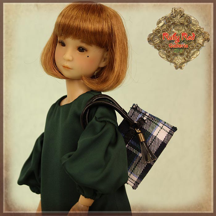 12” InMotion Girl cloth set (WC0077A)