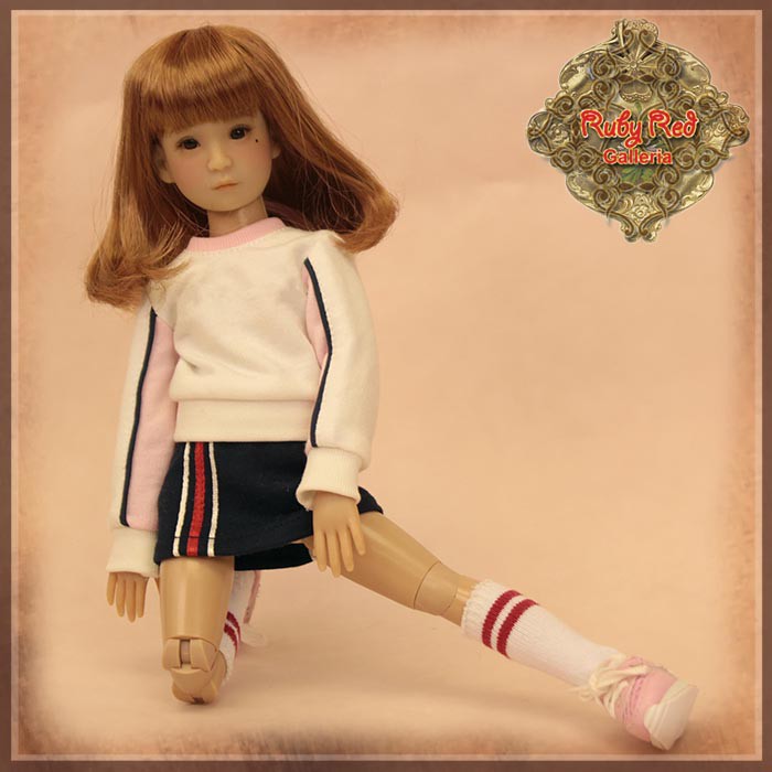 12” InMotion Girl cloth set (WC0075A)