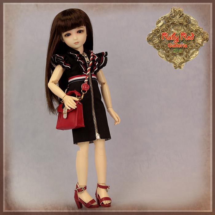 12” InMotion Girl cloth set (WC0073A)