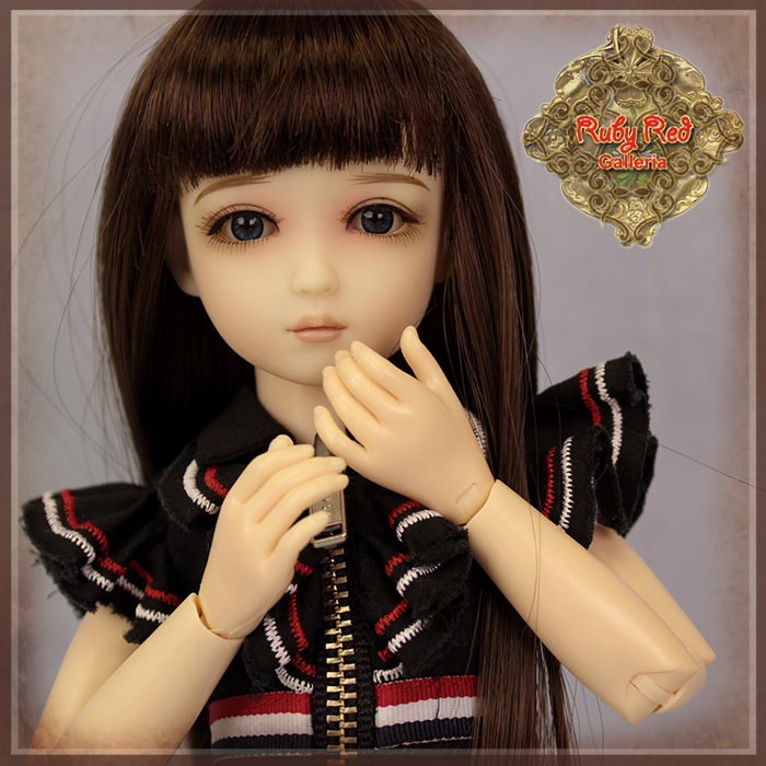 12” InMotion Girl cloth set (WC0073A)