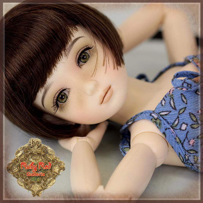 12” InMotion Girl cloth set (WC0072A)