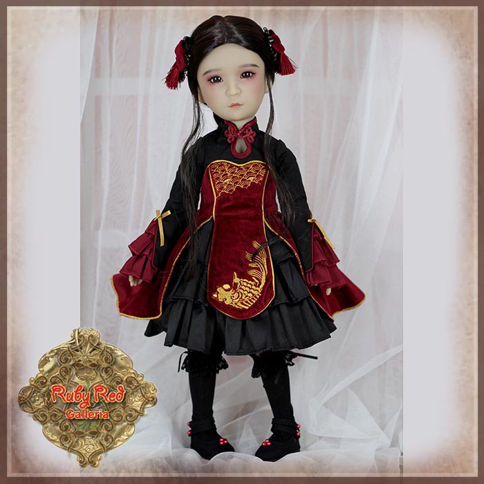 15" Girls of the Orient Red and Black Outfit (KC0010A)