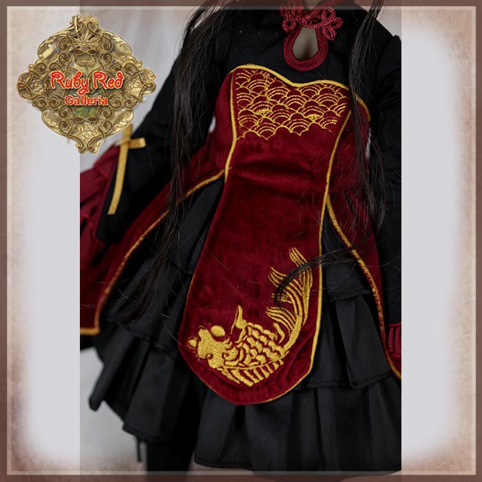 15" Girls of the Orient Red and Black Outfit (KC0010A)