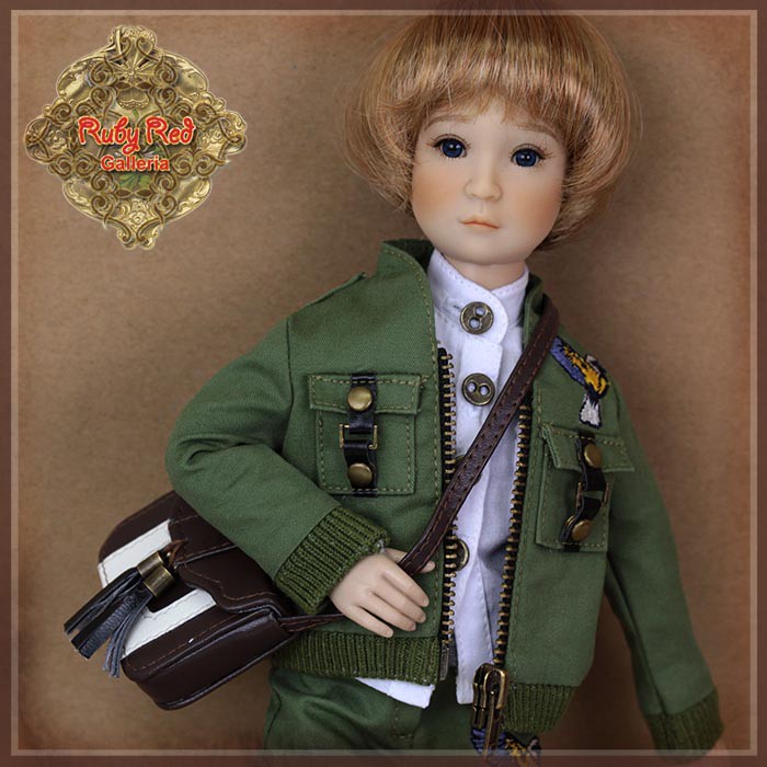 12" InMotion Girl Souvenir Outfit (WC0070A)