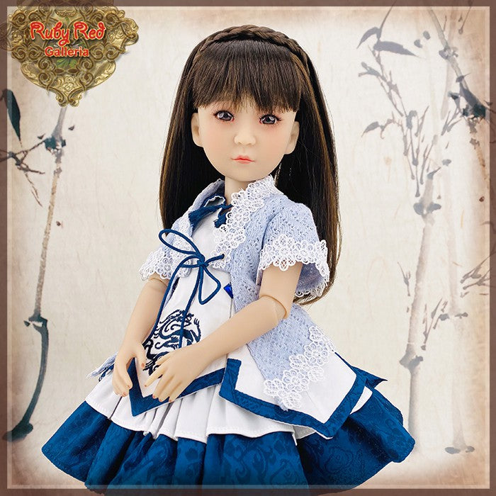 15" Girls of the Orient Blue and White Outfit (KC0011A)