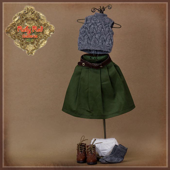 12'' InMotion Girl cloth set (WC0068A)