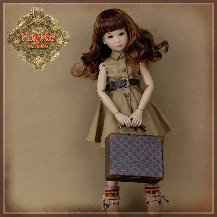 12" InMotion Girl cloth set (WC0067A)