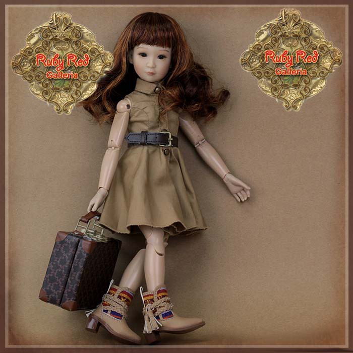 12" InMotion Girl cloth set (WC0067A)