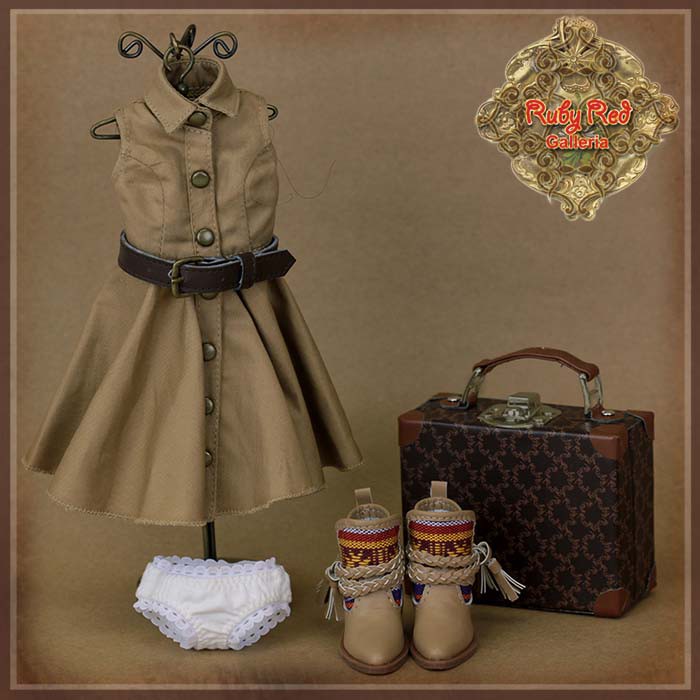 12" InMotion Girl cloth set (WC0067A)