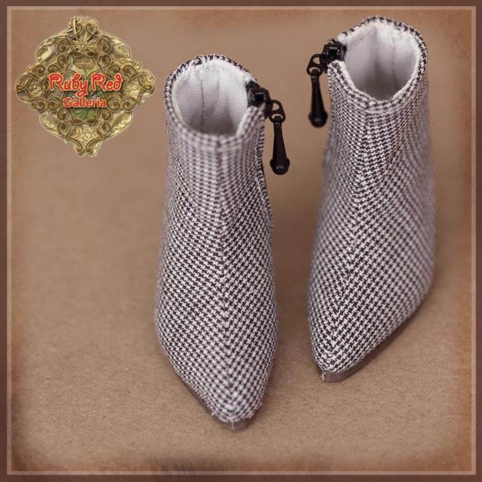 12'' InMotion Girl cloth set (WC0065A)