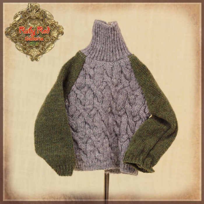12'' Grey and Green Sweater (WC0059B)