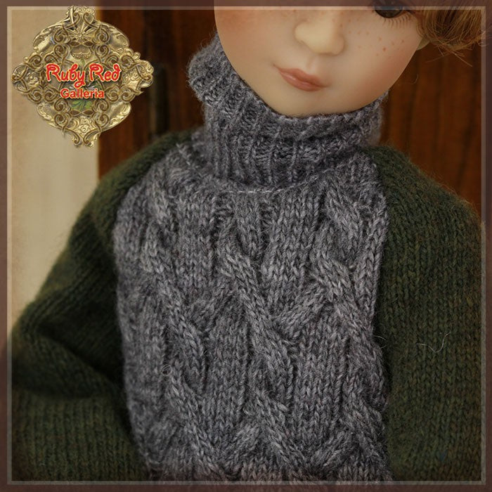 12'' Grey and Green Sweater (WC0059B)