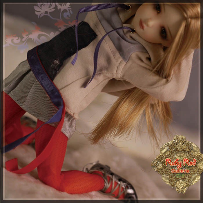 Happy Holiday (with wig) - cloth set (WC0052A)