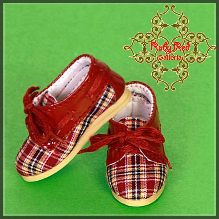 Red Checkers Shoes for 12" Dolls (WH0048A)