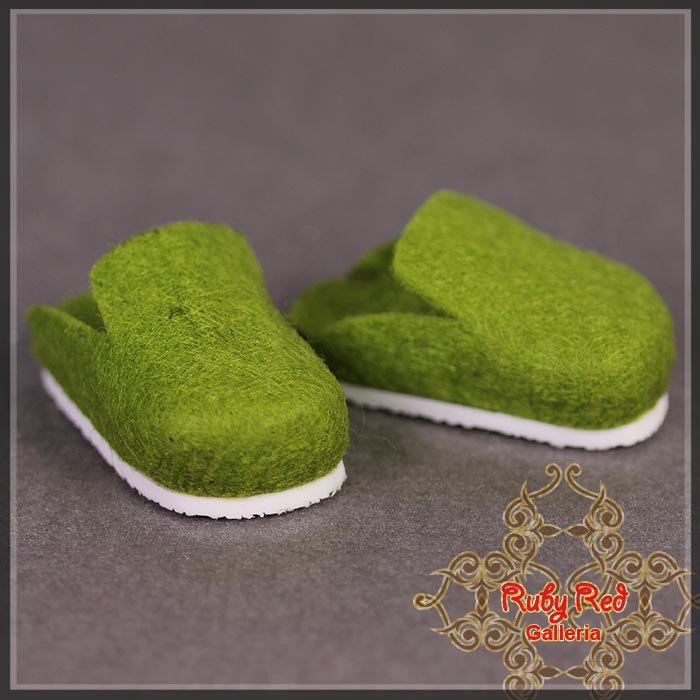Green Felt Clogs for 12" Dolls (WH0063A)