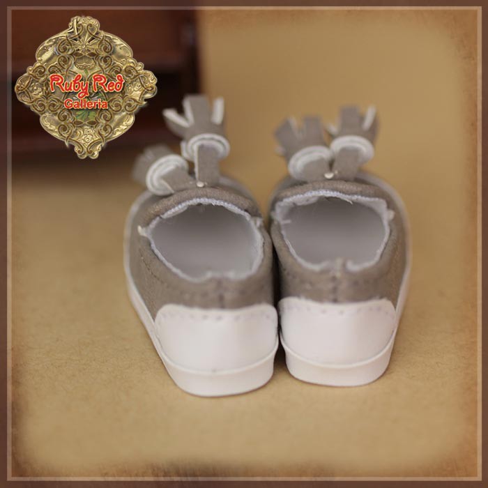 Grey Plimsoll Shoes for 12" Dolls (WH0069A)