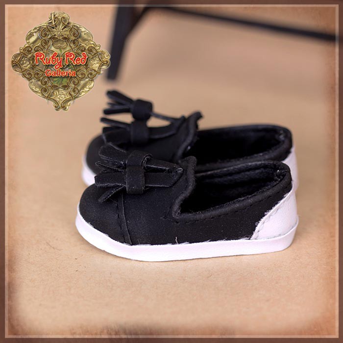 Black Plimsoll Shoes for 12" Dolls (WH0069B)