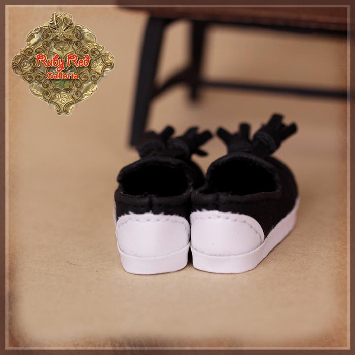 Black Plimsoll Shoes for 12" Dolls (WH0069B)