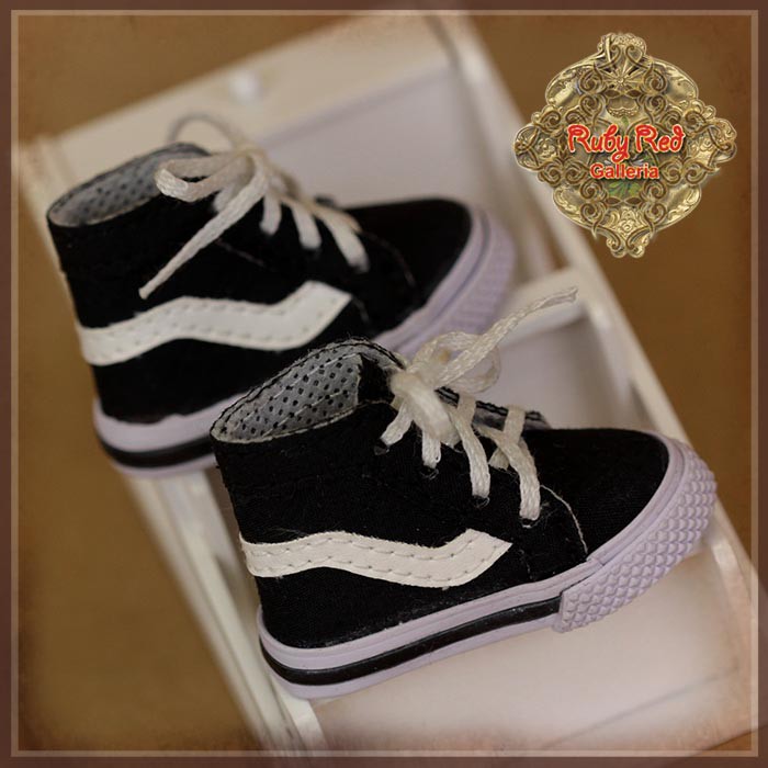 Navy High-top Sneakers for 12” Dolls (WH0075A)
