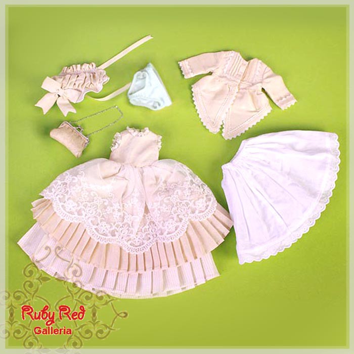 Warm hearted 12 InMotion Girl to Charity Bazaar - Cloth Set (WC0016A)