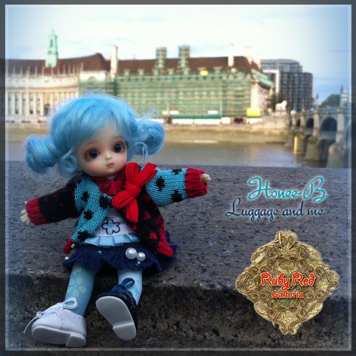 4.5'' Honee-B, Luggage and Me (CA0013A)