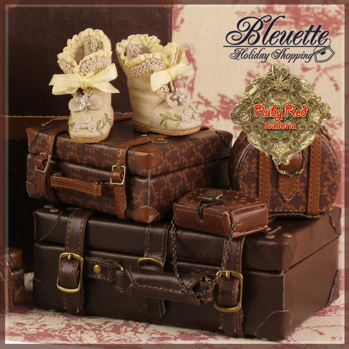 Holiday Shopping Outfit for 11.5" Bleuette Doll (EC0045B)