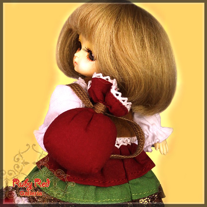 4.5'' Season's Reindeer (no wig) - Cloth Set (CC0012B)