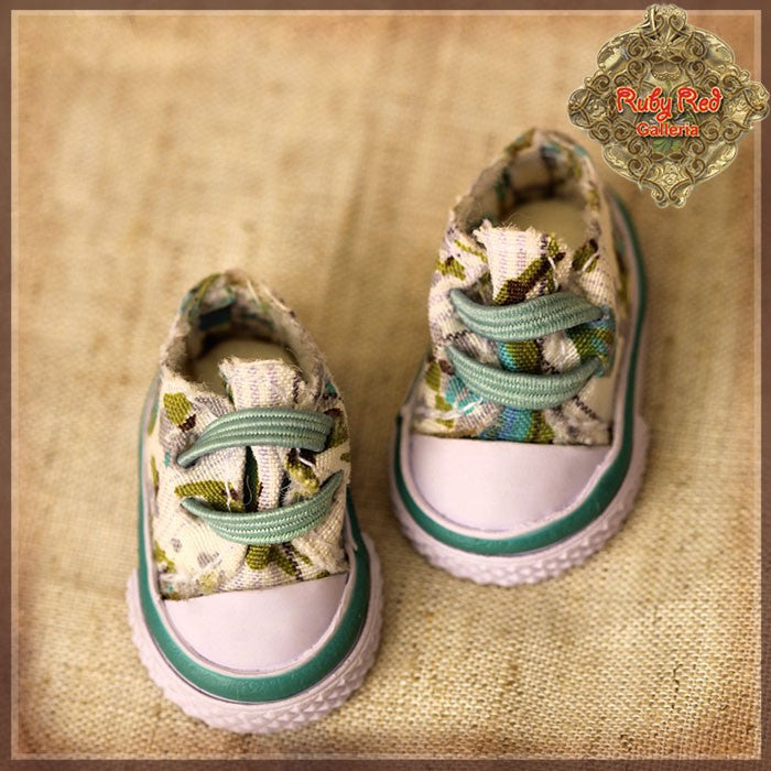 Green Floral Print Canvas Shoes for 8" Dolls (HH0013A)